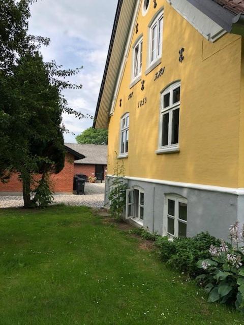 Alleso Gl. Sognefoged Gard Odense Exterior photo
